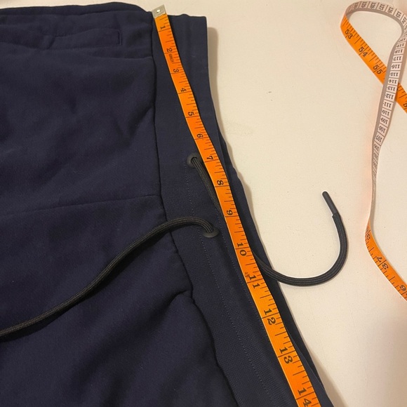 Navy blue sweatpants Medium fits perfectly  front with signature logo and label - Picture 14 of 16